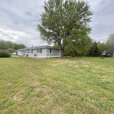 1001 6 Th Rd, Chapman, NE 68827