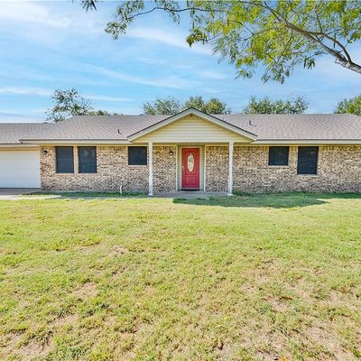 1006 Eagle Dr, Eddy, TX 76524