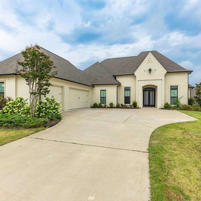 1006 Sapphire Xing, Flowood, MS 39232