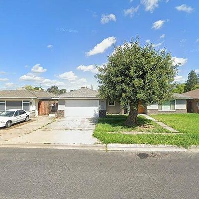 1007 Aram Ave, Madera, CA 93637