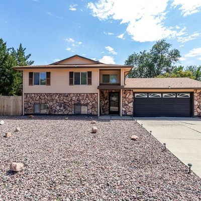 1016 Bluestem Blvd, Pueblo, CO 81001