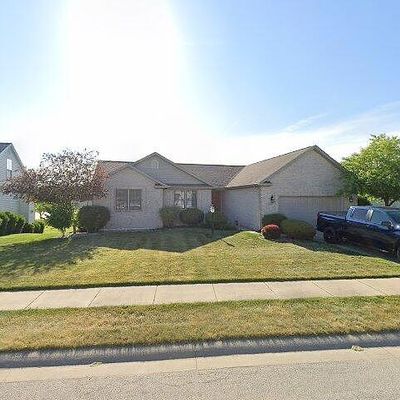 1018 Woodhouse Dr, Mishawaka, IN 46544