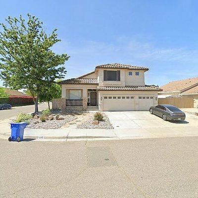 1022 Elk Hills Dr, Galt, CA 95632