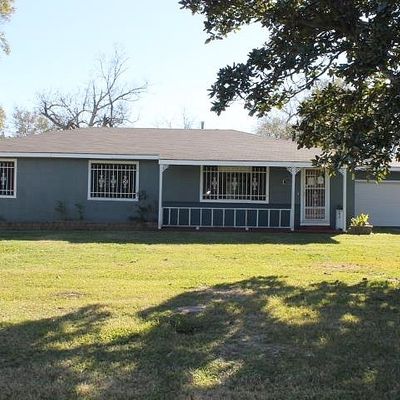 1025 Henderson Ave, Orange, TX 77630