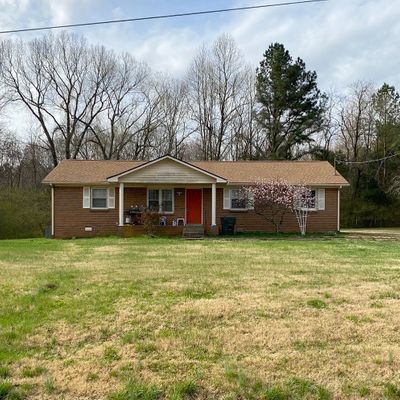 1026 Garton Rd, Burns, TN 37029