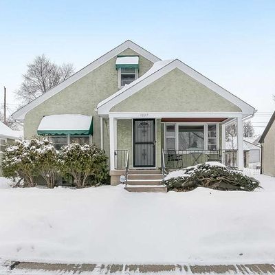 1027 Van Buren Ave, Saint Paul, MN 55104