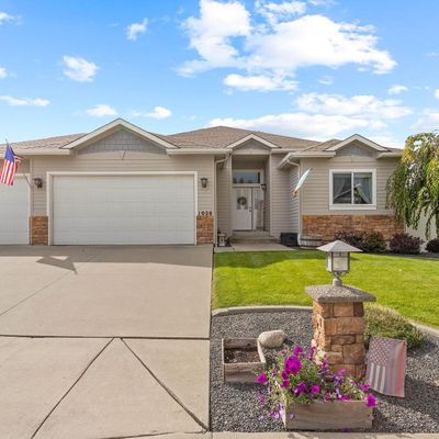 1028 S Virgil Ct, Greenacres, WA 99016