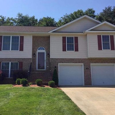 103 Mummert Cir, Winchester, VA 22601