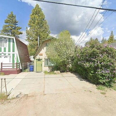 1031 Sequoia Dr, Big Bear City, CA 92314