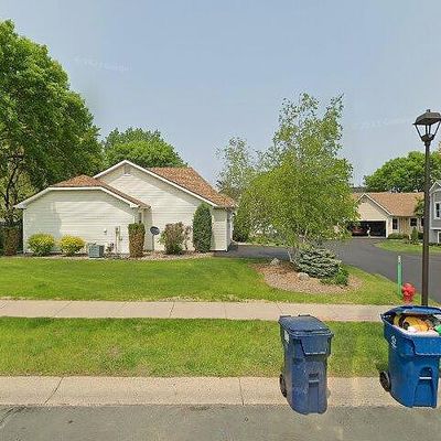 10310 Lee Dr, Eden Prairie, MN 55347