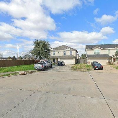 1034 Harrisburg Ct, Rosenberg, TX 77471