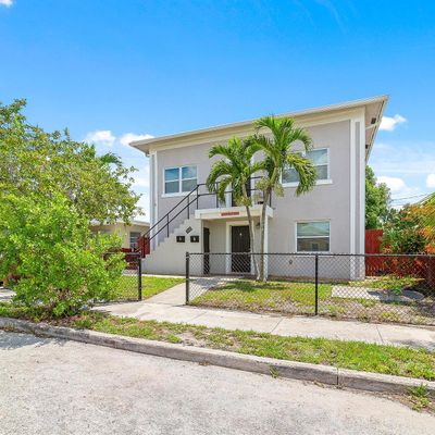 1040 17 Th St, West Palm Beach, FL 33407