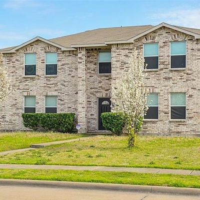 1046 Graystone Dr, Lancaster, TX 75134