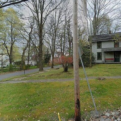 105 Thompson St, Dalton, PA 18414