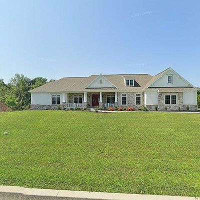 125 Willow Creek Ln #L13, Hummelstown, PA 17036