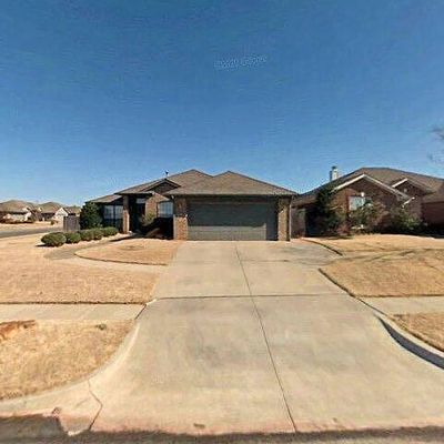 129 Lochwood Dr, Norman, OK 73071