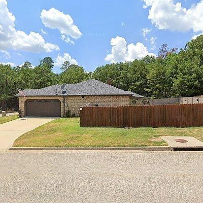 1301 Comanche St, Longview, TX 75605