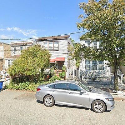 13037 92 Nd Ave, Richmond Hill, NY 11418