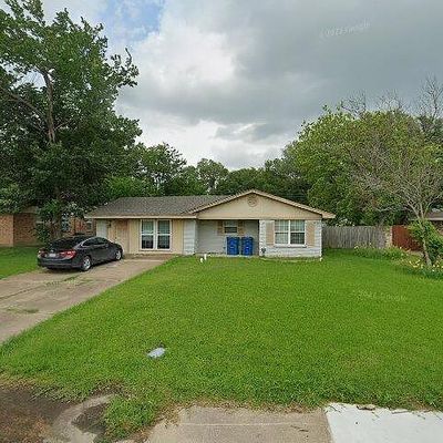 1309 Crestview Dr, Kaufman, TX 75142