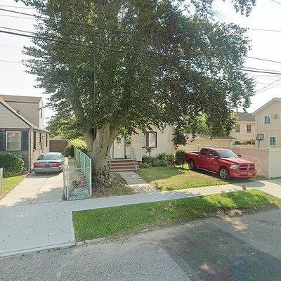 13099 222 Nd St, Laurelton, NY 11413