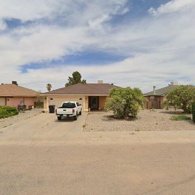 1336 Challenger Ave, Alamogordo, NM 88310