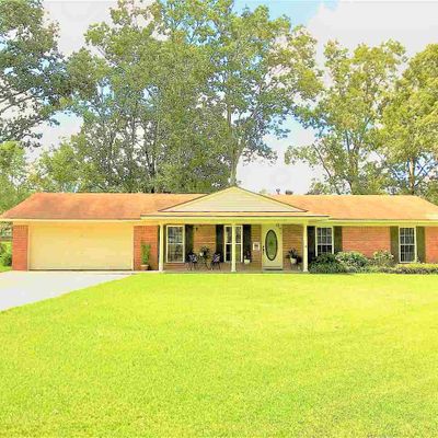 134 Scott Dr, Forest, MS 39074