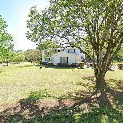 135 Silverwood Dr, Talladega, AL 35160