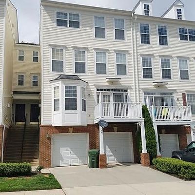 13560 Davinci Ln, Herndon, VA 20171