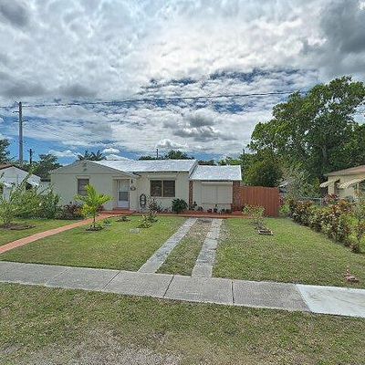 1360 Ne 140 Th St, North Miami, FL 33161