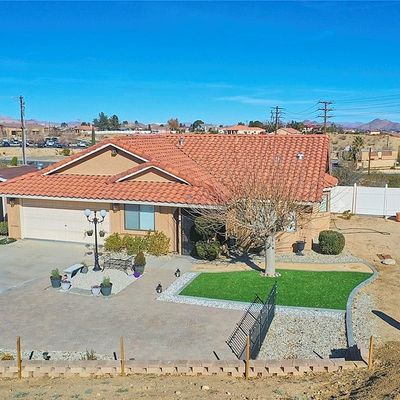 13663 Dean Pl, Victorville, CA 92395