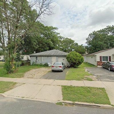 137 Dr. M. L. King Dr, Lakewood, NJ 08701