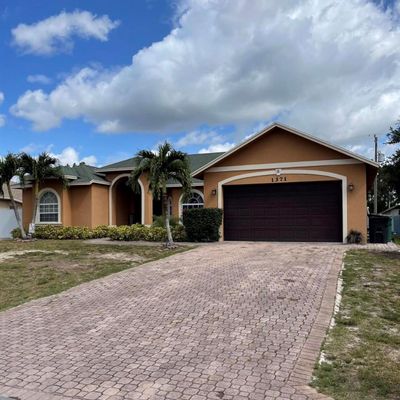 1371 Sw Halford Ave, Port Saint Lucie, FL 34953