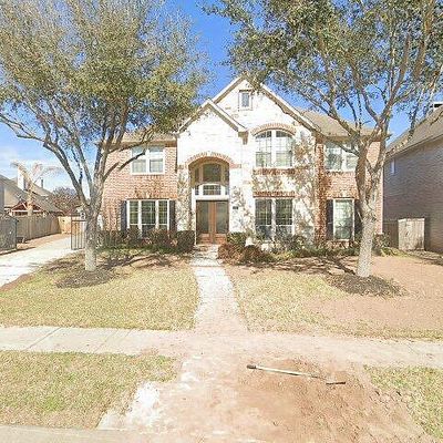 13807 Lakewater Dr, Pearland, TX 77584