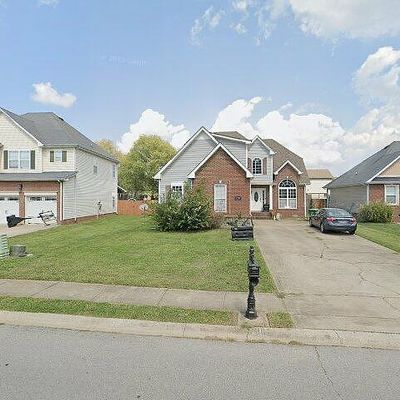 1381 Bruceton Dr, Clarksville, TN 37042