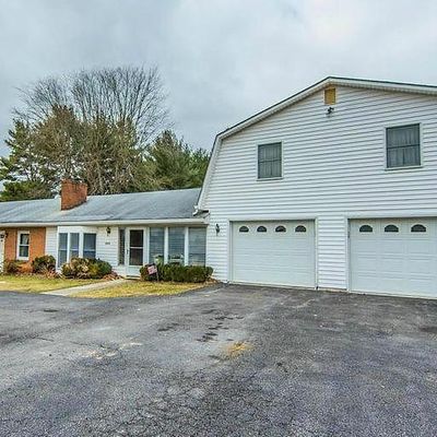 13812 Golden Fleece Ln, Hancock, MD 21750