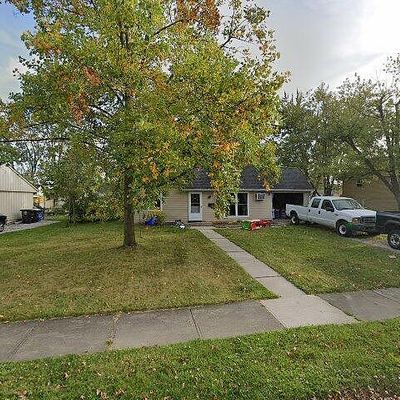 1402 Cinnamon Rd, Fort Wayne, IN 46825