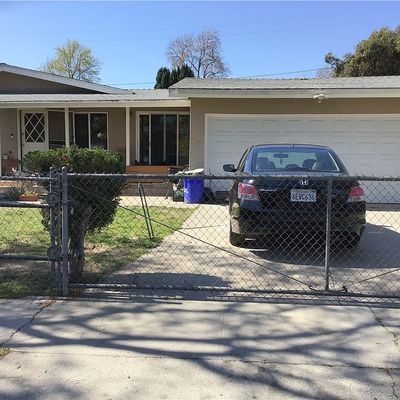 1402 S Douglas St, Santa Ana, CA 92704