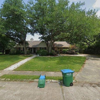 1404 Abbeyville St, Pascagoula, MS 39581