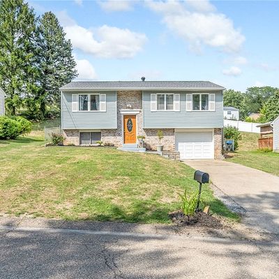 118 Persian Dr, Oakdale, PA 15071