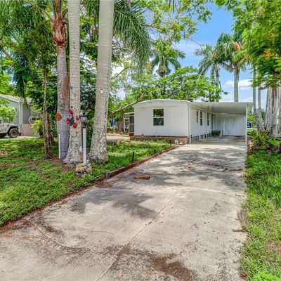 120 Grassy Key Ln, Naples, FL 34114