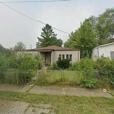 1207 S Monroe St, Muncie, IN 47302