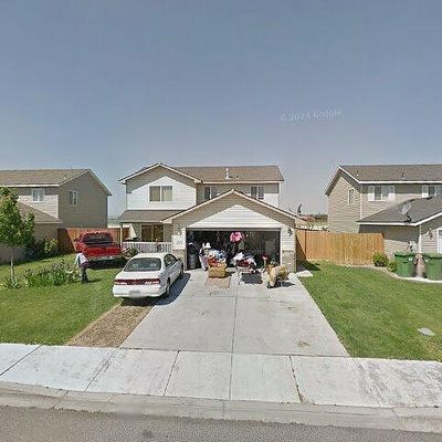 1208 N Beech Ave, Pasco, WA 99301