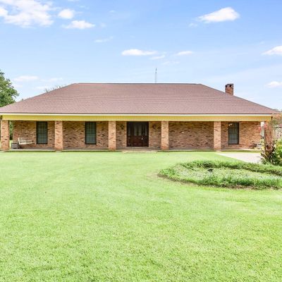 1210 S Henry St, Abbeville, LA 70510