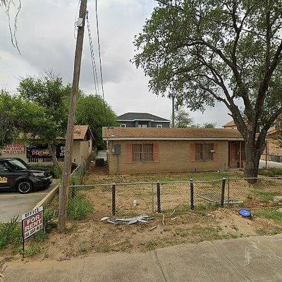 1215 E Bustamante St, Laredo, TX 78041