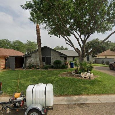 1219 Saint Patrick Dr, Laredo, TX 78045