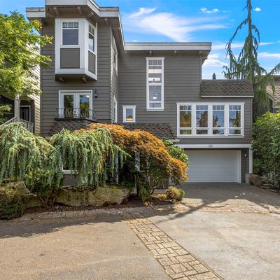 122 6 Th Ct, Kirkland, WA 98033