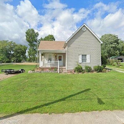 1222 E Walnut St, Boonville, IN 47601