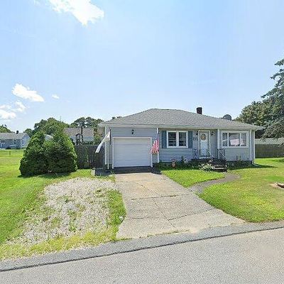 123 Beardsworth Rd, Tiverton, RI 02878