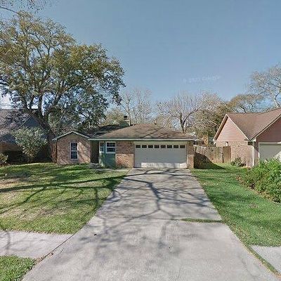 124 Mesquite St, Lake Jackson, TX 77566