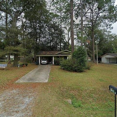 124 Snowden Ln, Fitzgerald, GA 31750